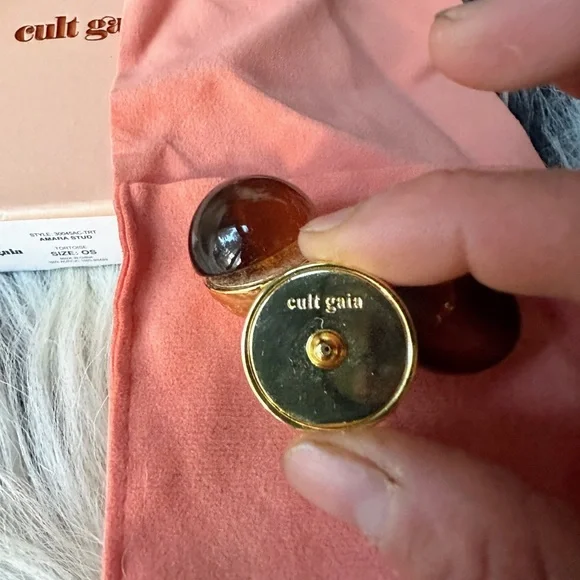 Cult Gaia Amara Stud Gold Earrings - Picture 2 of 6